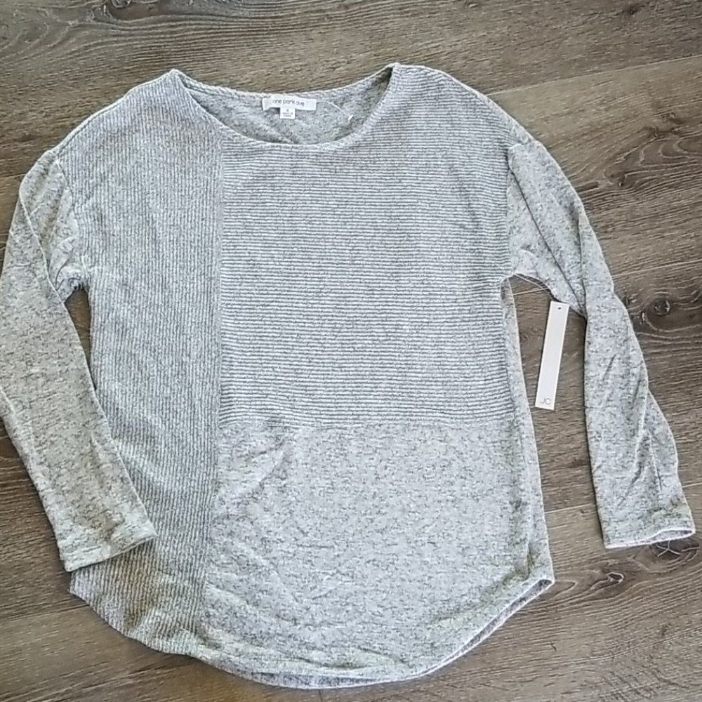 One Park Ave sweater top